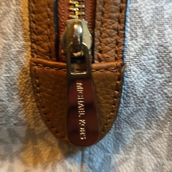 MICHAEL KORS VANILLA LARGE JET SET CHAIN SHOULDER TOTE BAG/ PURSE - Picture 10 of 16